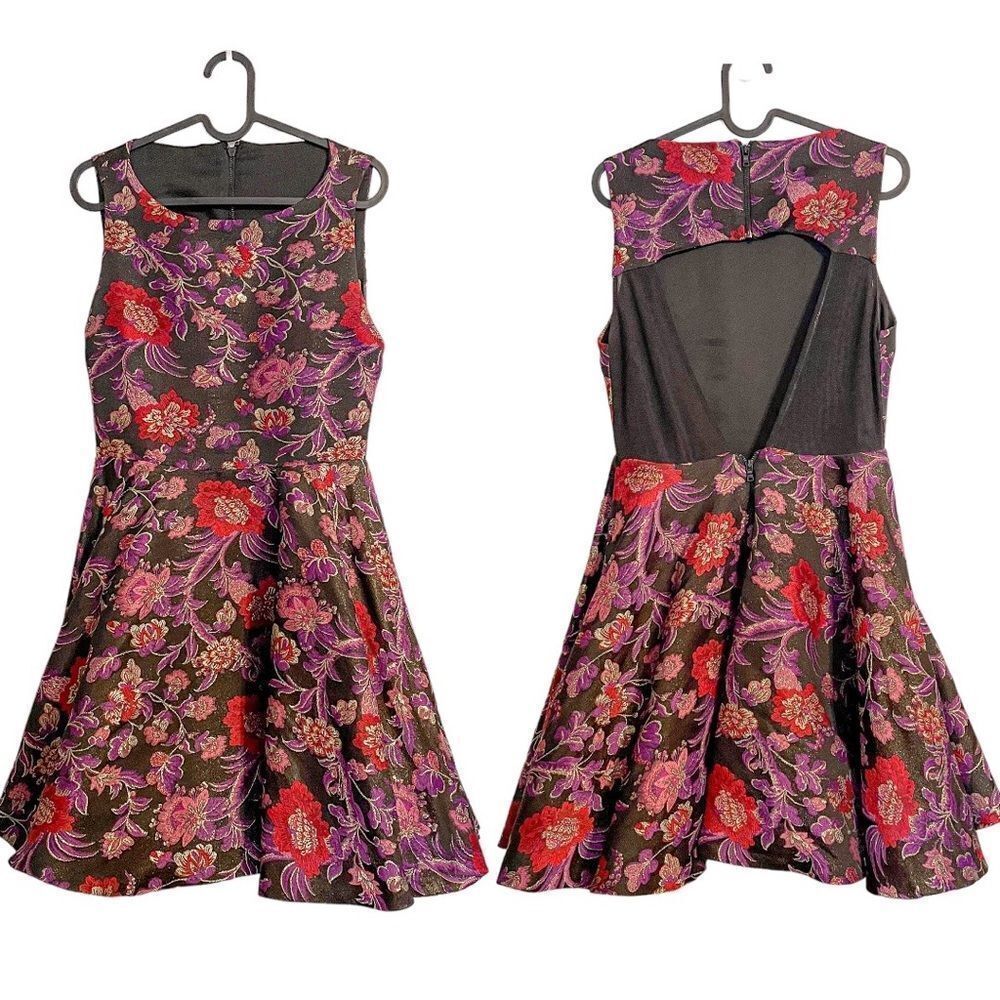 Alice & Olivia Foss Fit N Flare Cutout Mini Dress in Pink Multi 4 - Picture 4 of 7